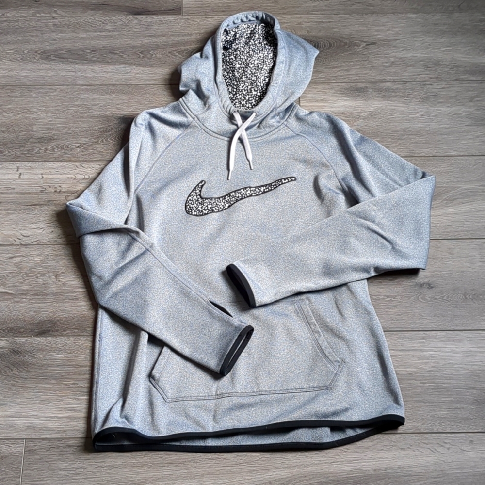Nike Therma-Fit Hoodie, 🩶🖤 Pebbled Nike Check, Size L